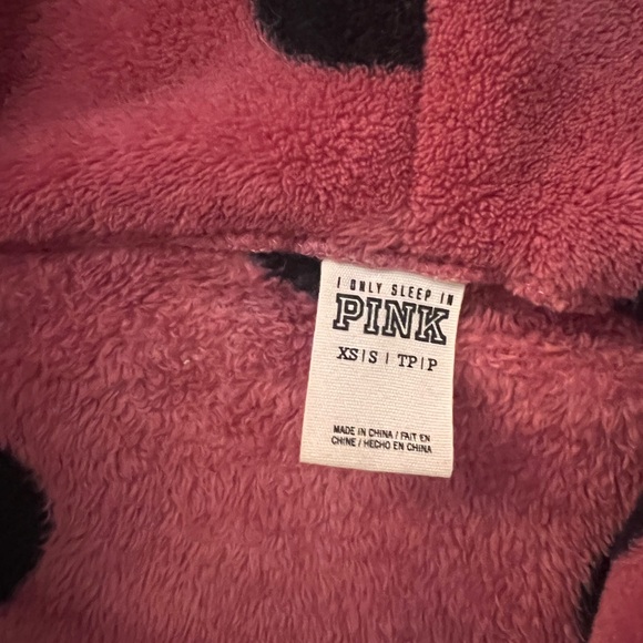 🩷Victoria Secret - Pink Robe with Belt.. Size XS - Picture 4 of 4